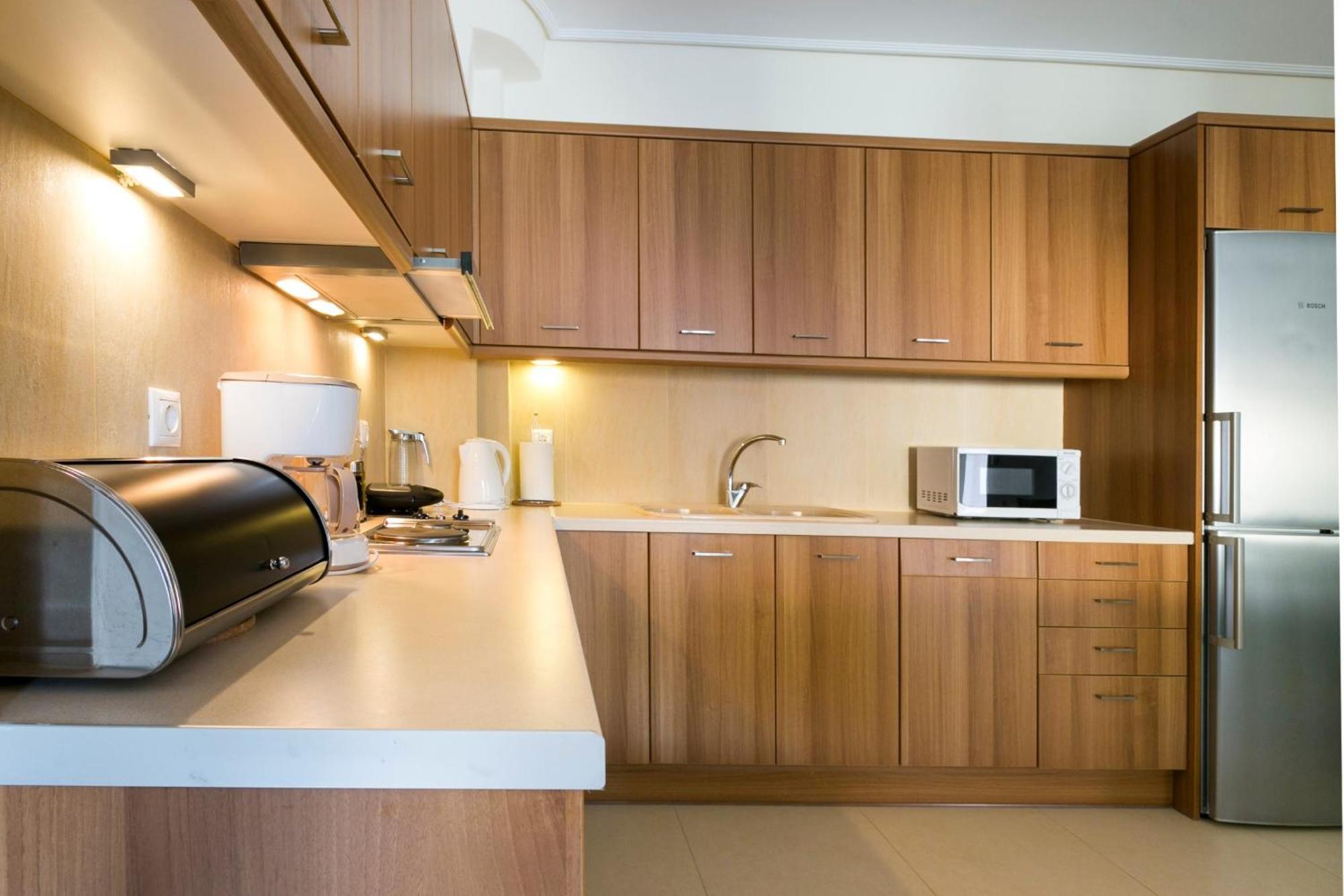 Meliti Waterfront Suites Karavomylos Exterior photo