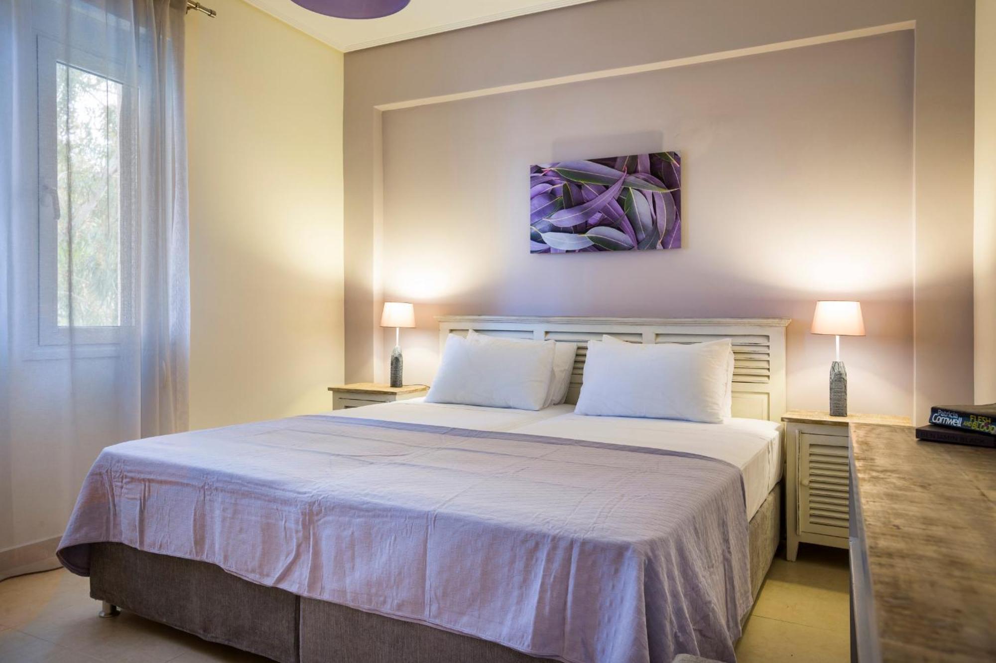 Meliti Waterfront Suites Karavomylos Exterior photo